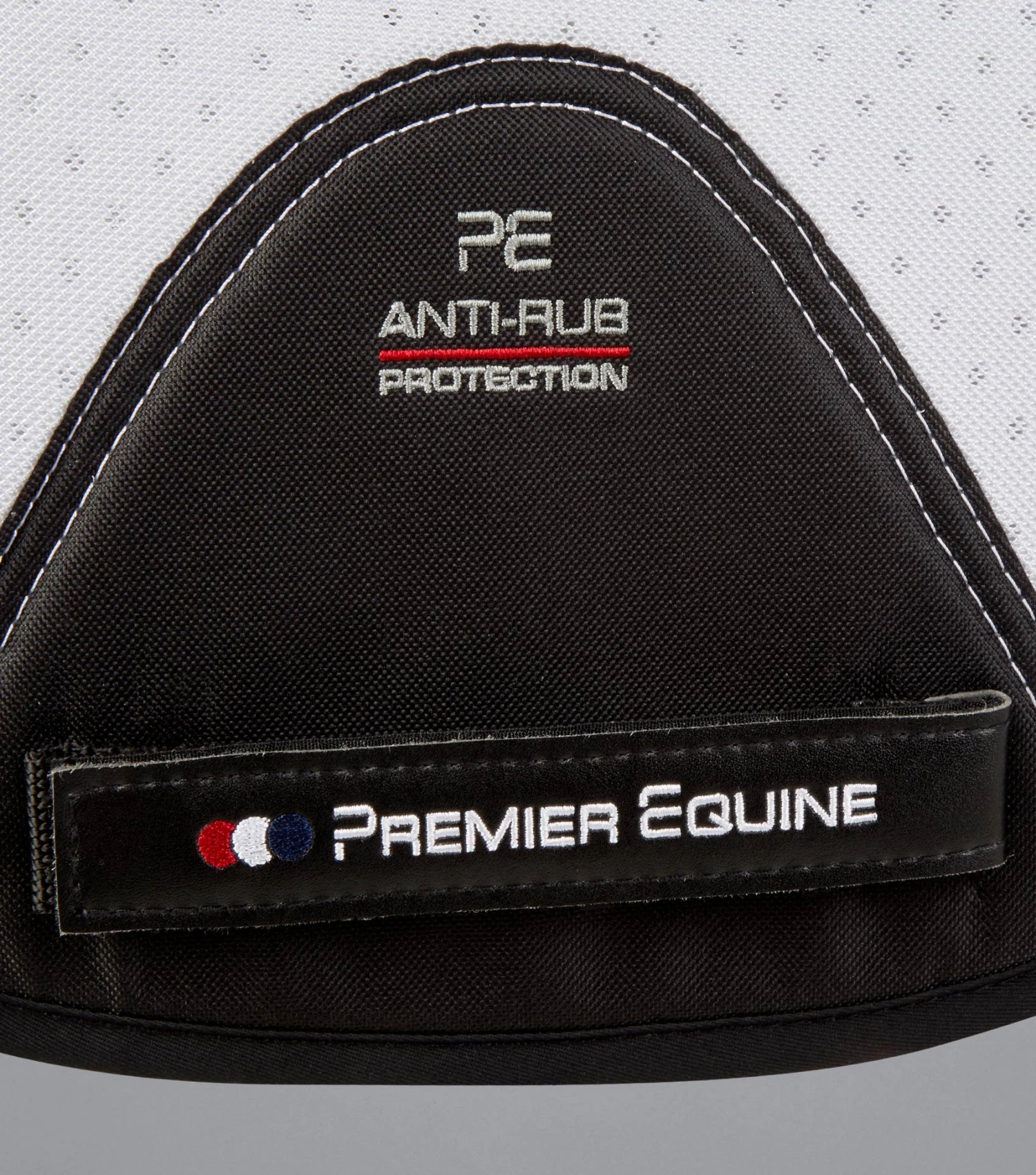 Close Contact Airtechnology Anti-Slip GP/Jump Square Close Contact Airtechnology Anti-Slip GP/Jump Square -Premier Equine Store Close Contact Air Tech Anti Slip GP Jump White 5