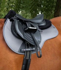 Close Contact Airtechnology Shockproof Wool Saddle Pad - GP/Jump Square 3 Close Contact Airtechnology Shockproof Wool Saddle Pad - GP/Jump Square -Premier Equine Store Close Contact Airtechnology Shockproof European Merino Wool Half Lined GPJump Square Grey 2
