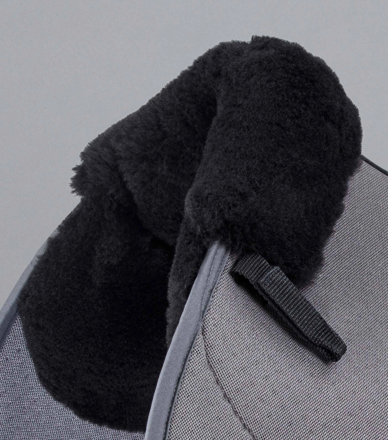 Close Contact Airtechnology Shockproof Wool Saddle Pad - GP/Jump Square Close Contact Airtechnology Shockproof Wool Saddle Pad - GP/Jump Square -Premier Equine Store Close Contact Airtechnology Shockproof European Merino Wool Half Lined GPJump Square Grey 3