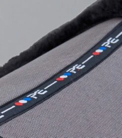 Close Contact Airtechnology Shockproof Wool Saddle Pad - GP/Jump Square 7 Close Contact Airtechnology Shockproof Wool Saddle Pad - GP/Jump Square -Premier Equine Store Close Contact Airtechnology Shockproof European Merino Wool Half Lined GPJump Square Grey 6