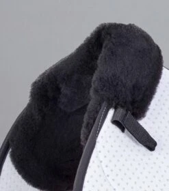 Close Contact Airtechnology Shockproof Wool Saddle Pad - GP/Jump Square 16 Close Contact Airtechnology Shockproof Wool Saddle Pad - GP/Jump Square -Premier Equine Store Close Contact Airtechnology Shockproof European Merino Wool Half Lined GPJump Square White Black Wool 3