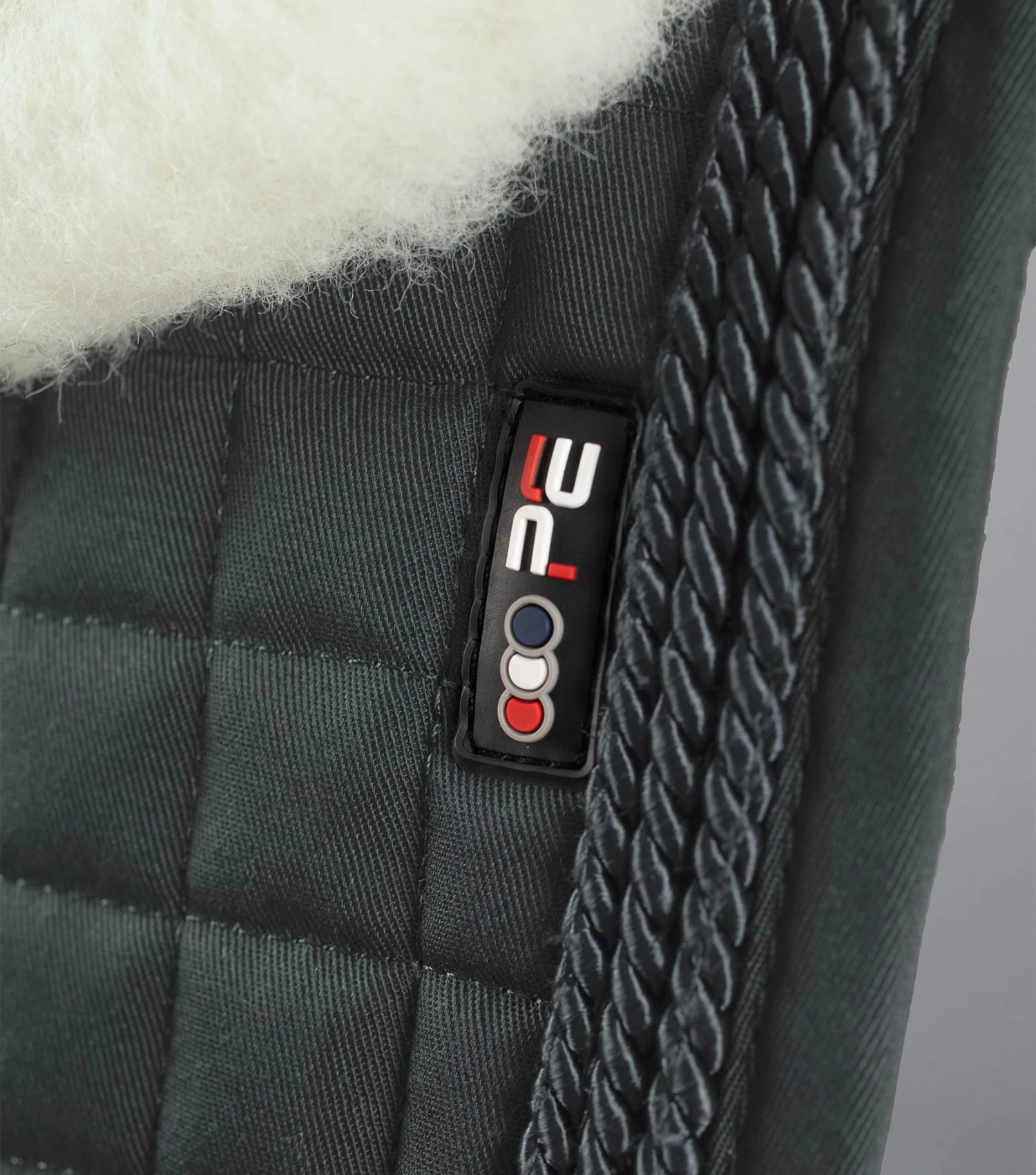 Close Contact Merino Wool European Saddle Pad - GP/Jump Square Close Contact Merino Wool European Saddle Pad - GP/Jump Square -Premier Equine Store Close Contact Merino Wool European Half Lined GP Jump Square Black Natural 4