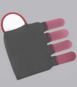 Padded Horse Tail Guard With Tail Bag 5 Padded Horse Tail Guard With Tail Bag -Premier Equine Store Padded Tail Guard with Detachable Bag Burgundy 4