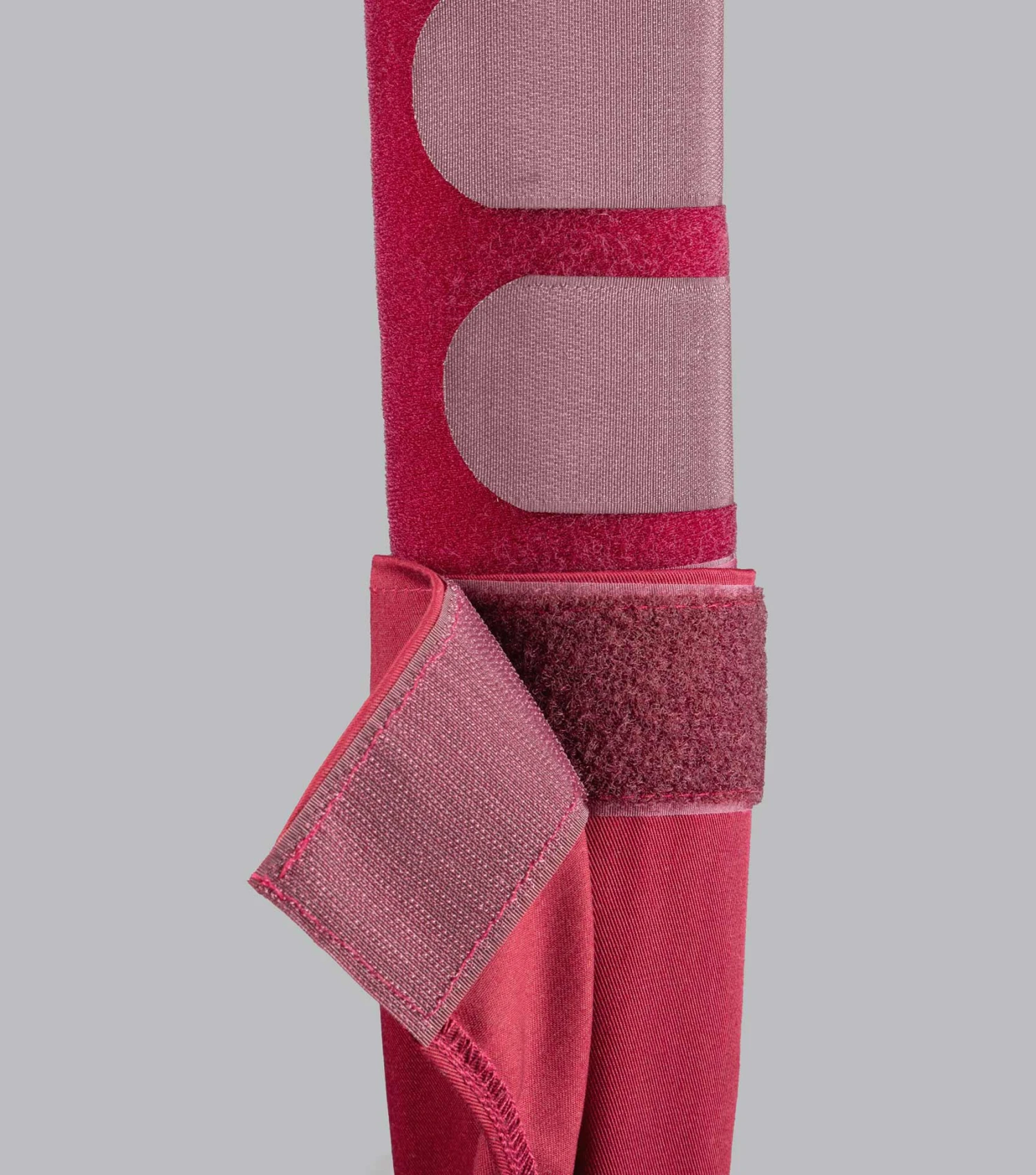 Padded Horse Tail Guard with Tail Bag Padded Horse Tail Guard With Tail Bag -Premier Equine Store Padded Tail Guard with Detachable Bag Burgundy 5