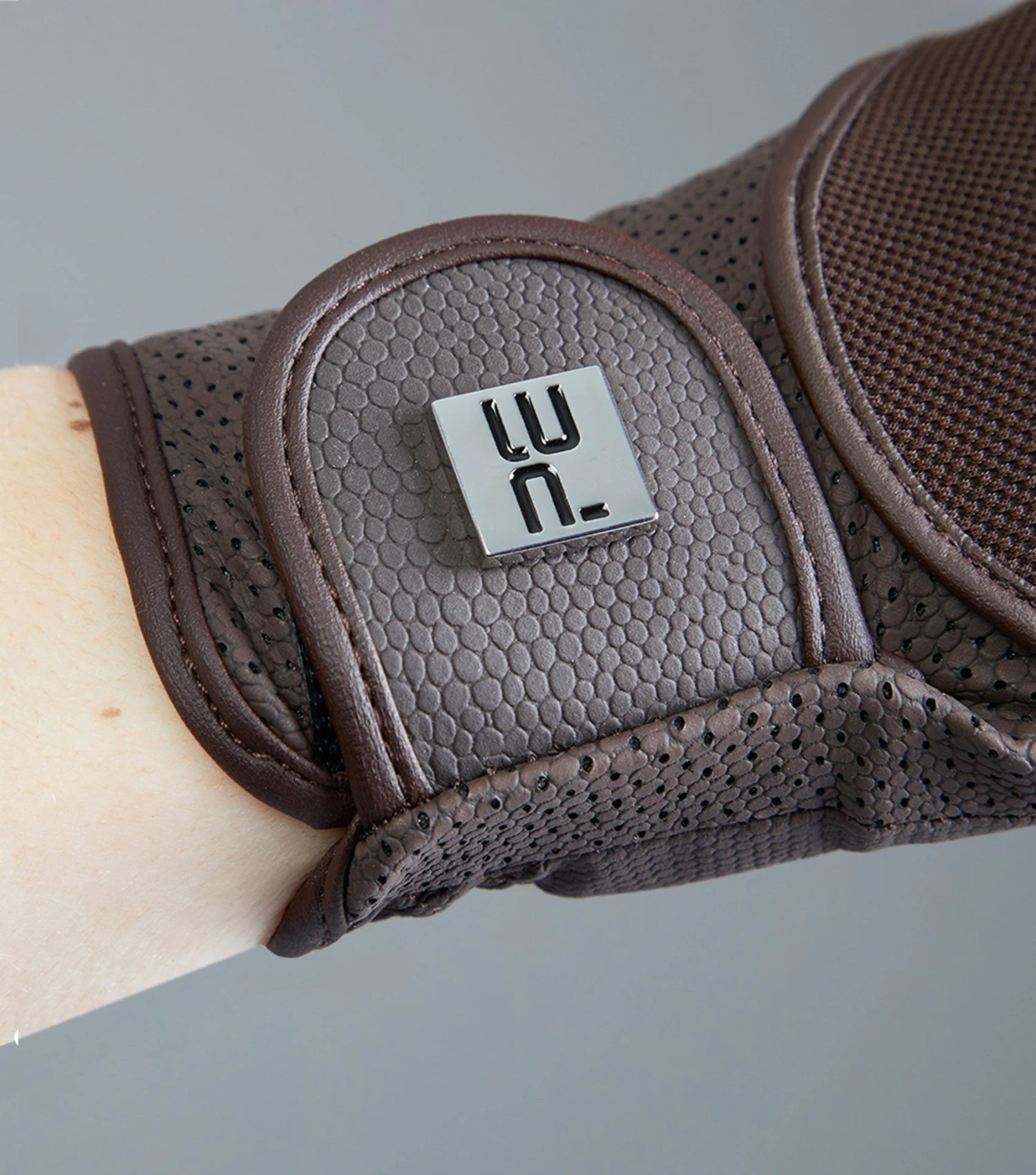 Presa Mesh Riding Gloves Presa Mesh Riding Gloves -Premier Equine Store Presa Brown image3 735c6140 7b65 4884 b026 f1fde808de59