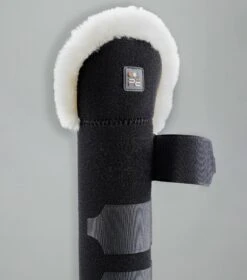 Techno Wool Anti-Slip Tail Guard -Premier Equine Store Techno Wool Anti Slip Tail Guard Black 5