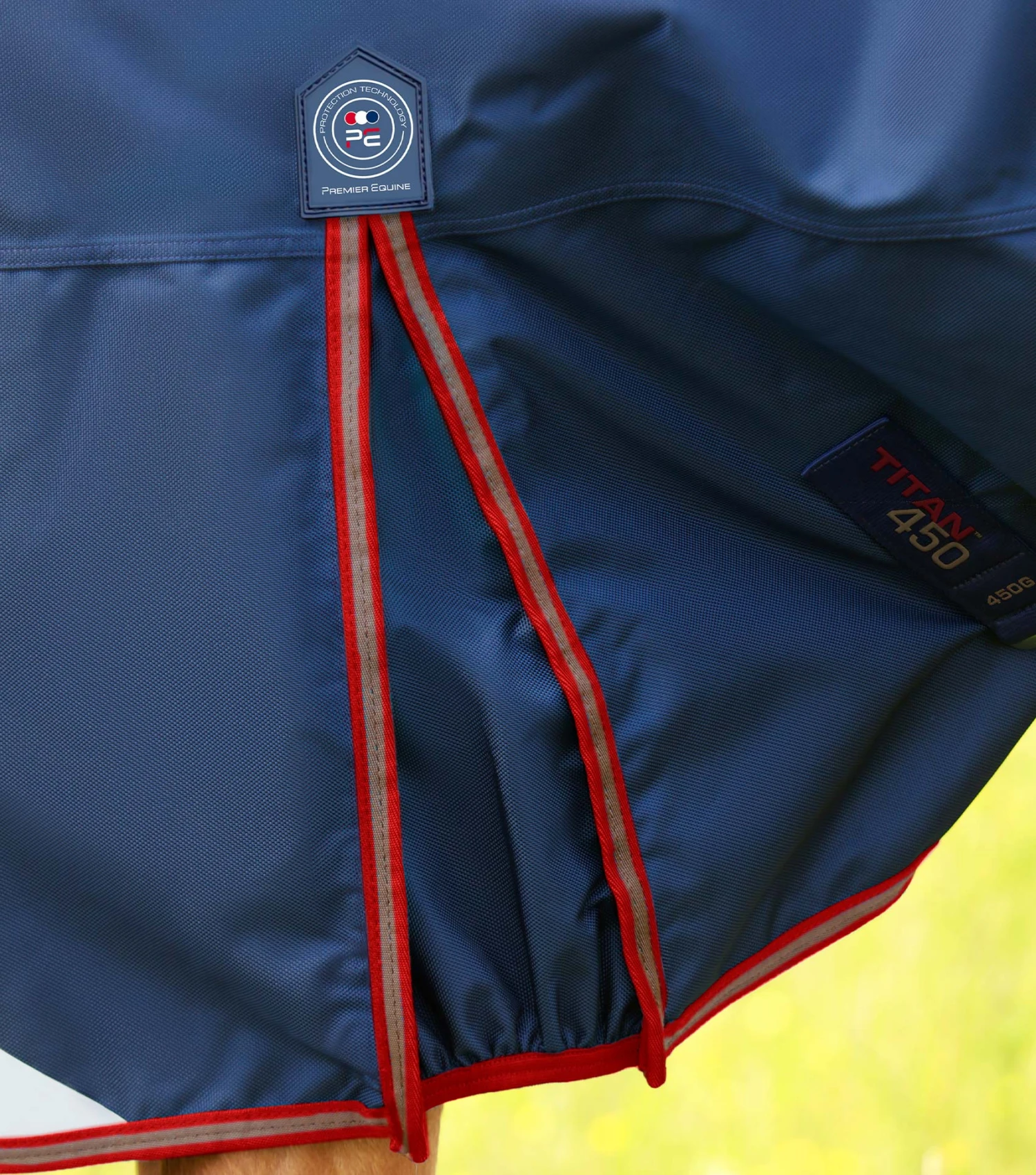 Titan 450g Turnout Rug with Snug-Fit Neck Cover Titan 450g Turnout Rug With Snug-Fit Neck Cover -Premier Equine Store Titan 450 Turnout Rug Navy 4